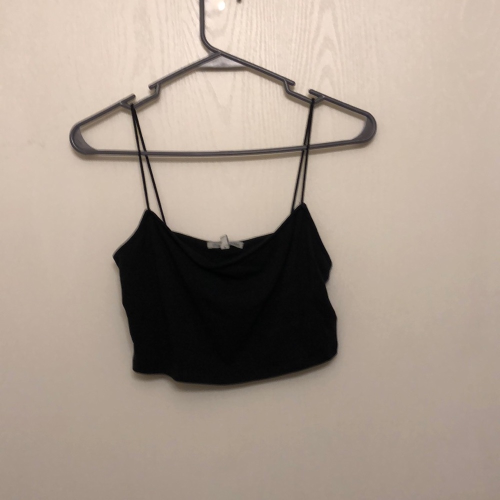 Black spaghetti strap crop top